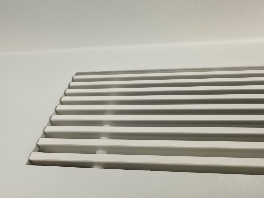 AG300W Aluminium staafrooster voor wandmontage